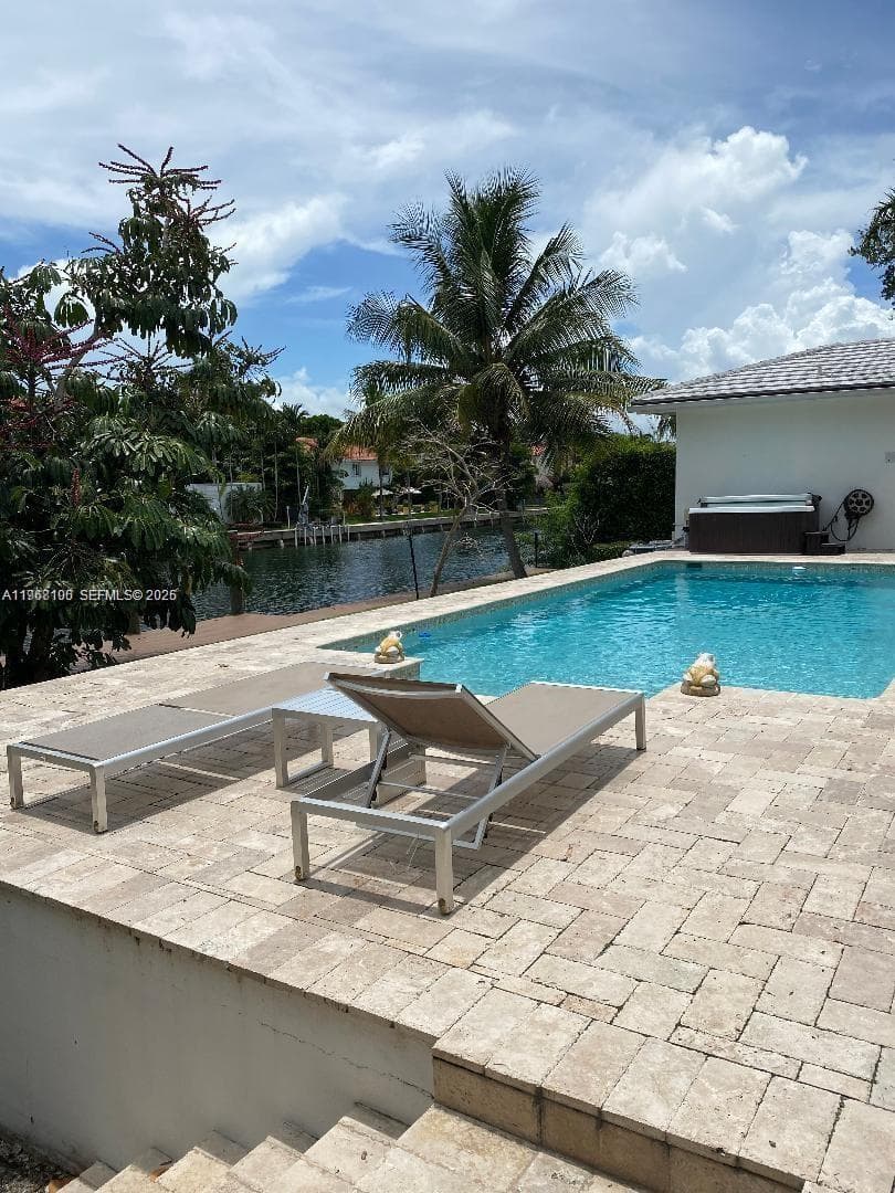 1460 Tagus Ave, Coral Gables FL 33156 — 31