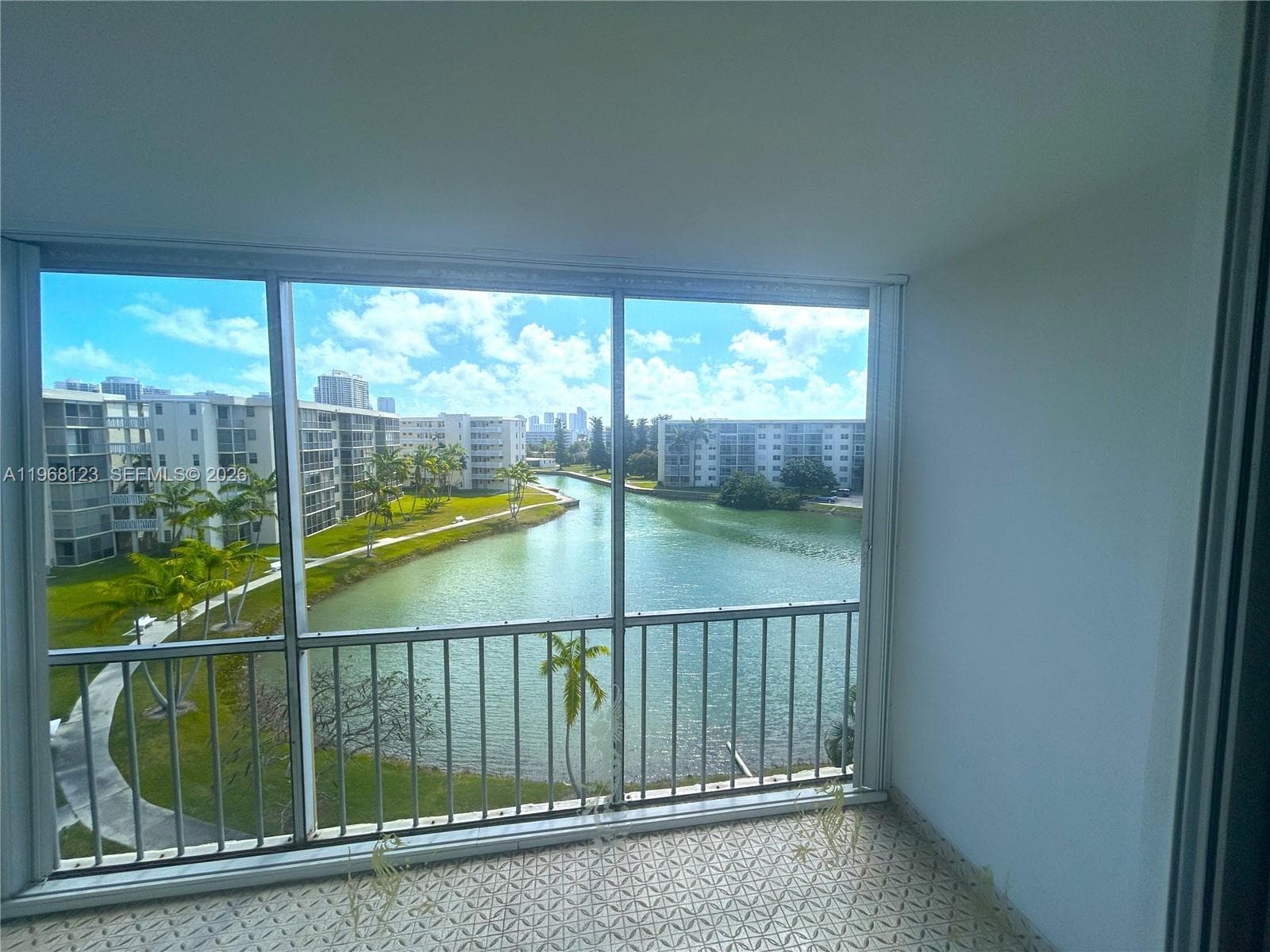 2851 Leonard Dr # J502, Aventura FL 33160 — 18