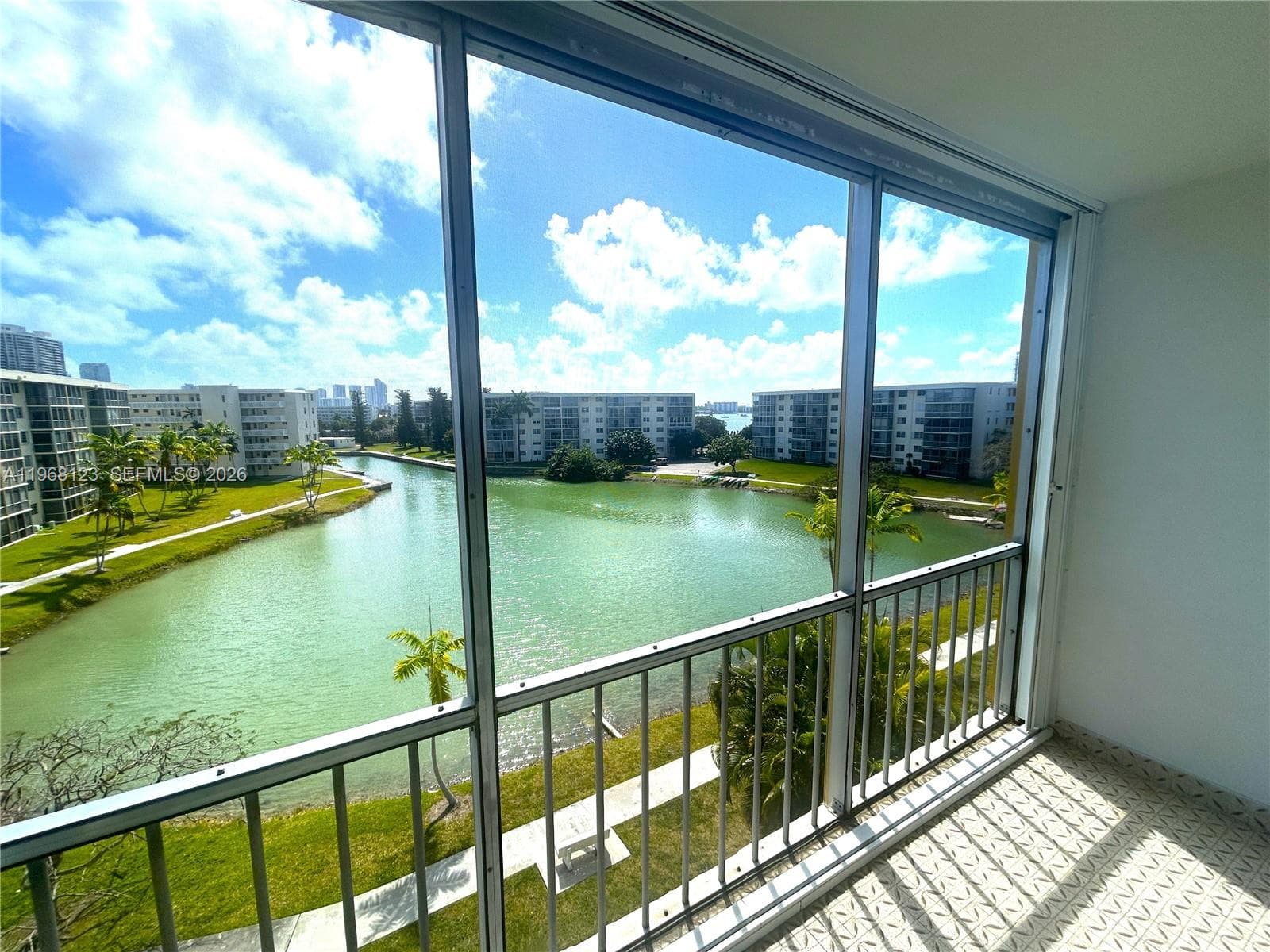 2851 Leonard Dr # J502, Aventura FL 33160 — 19