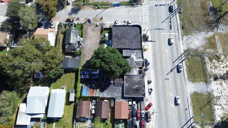 1067 NW 79th St, Miami FL 33150 — 8