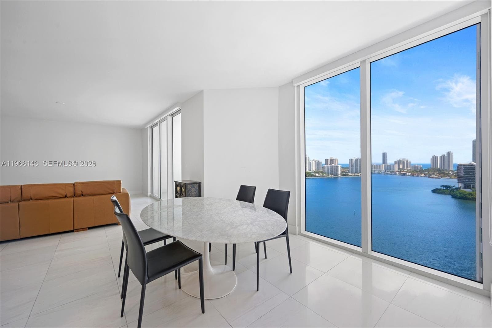 3301 NE 183 # 2209, Aventura FL 33160 — 5