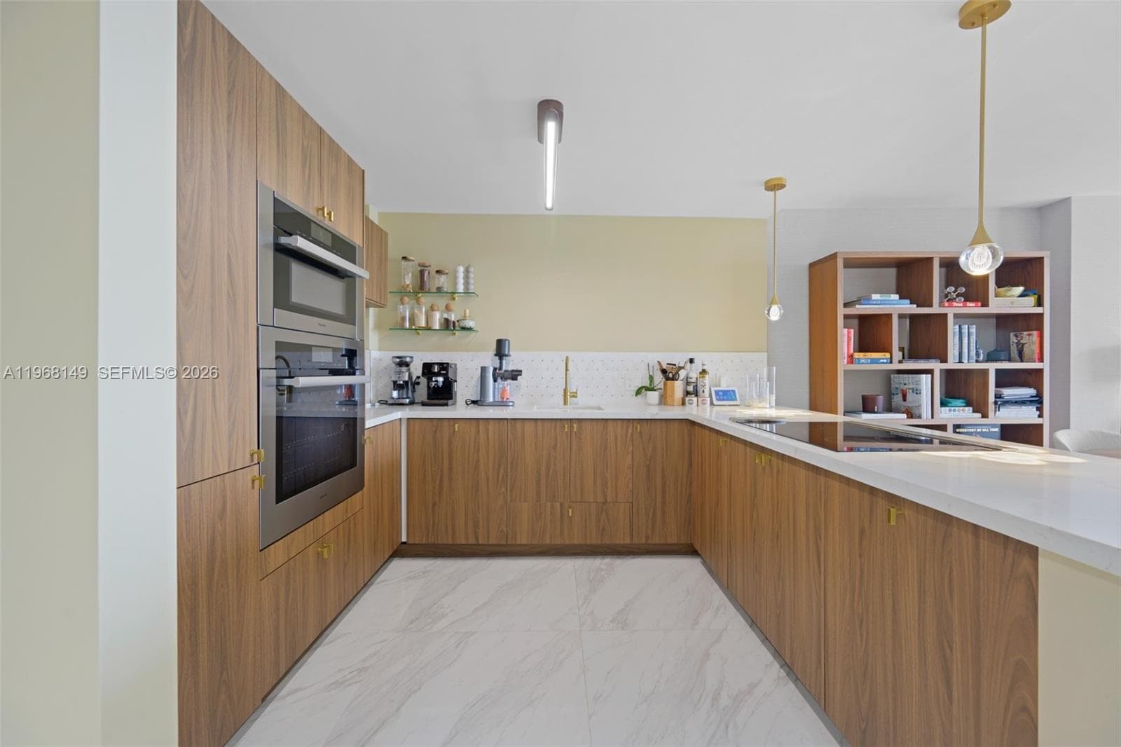 6900 Bay Dr # 8A, Miami Beach FL 33141 — 10