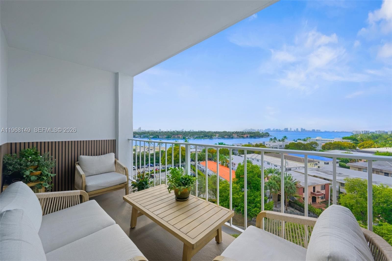6900 Bay Dr # 8A, Miami Beach FL 33141 — 4