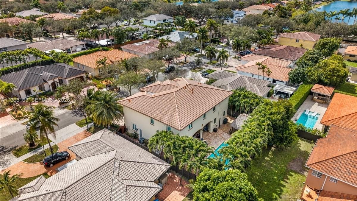 7851 NW 166th Ter, Miami Lakes FL 33016 — 63