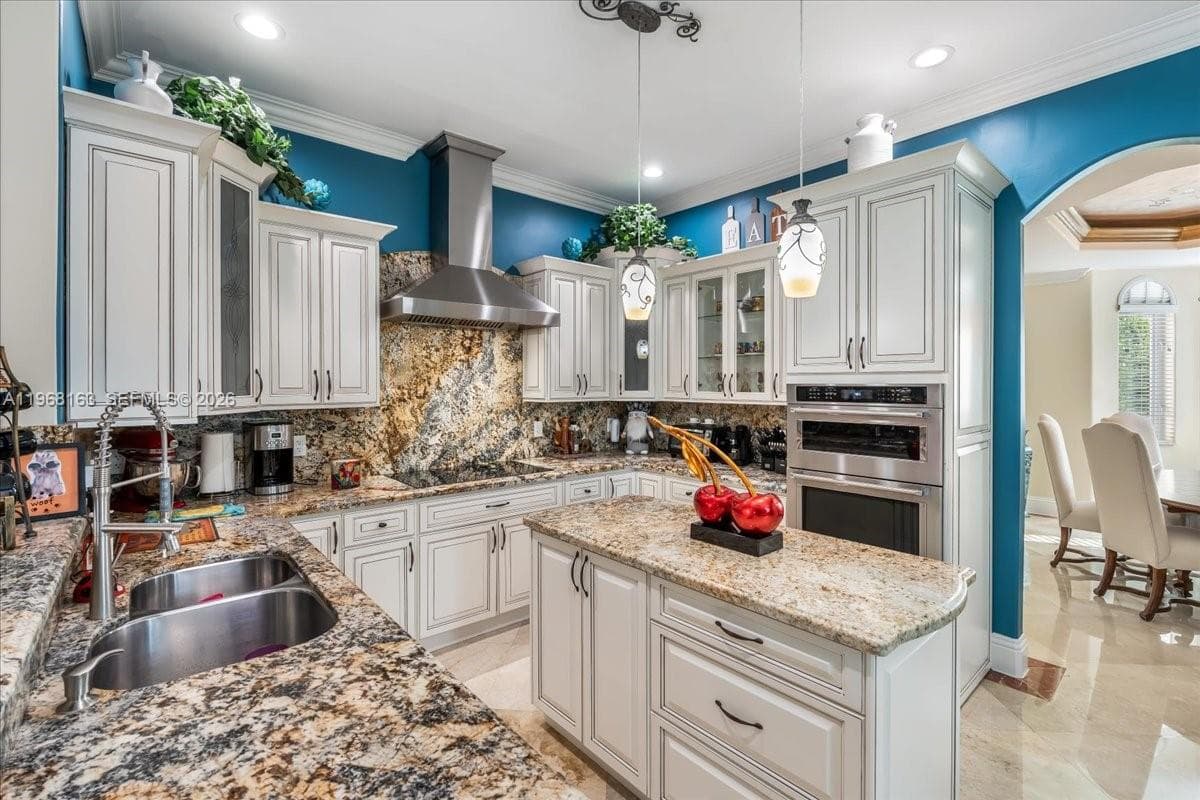 7851 NW 166th Ter, Miami Lakes FL 33016 — 28