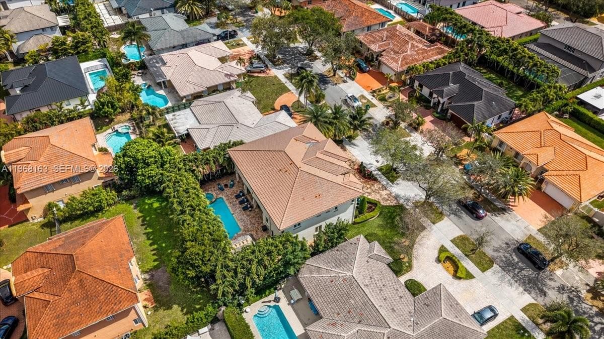 7851 NW 166th Ter, Miami Lakes FL 33016 — 65