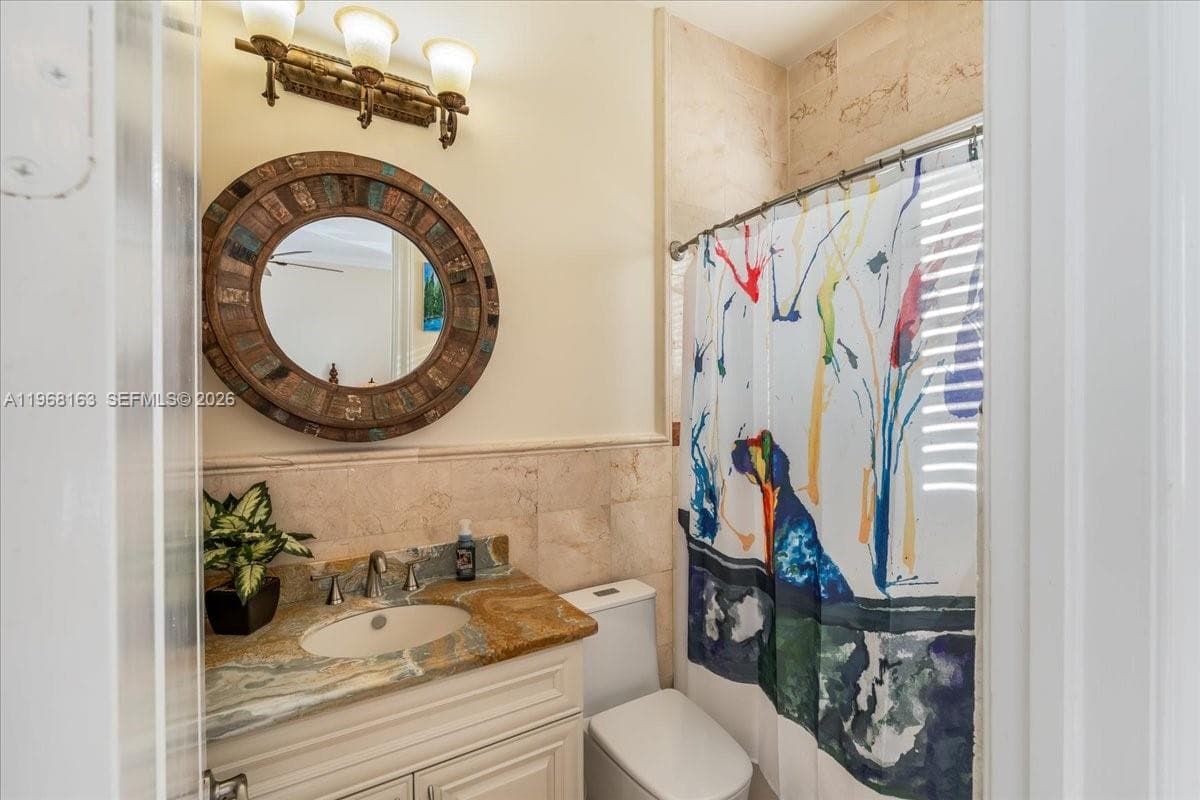 7851 NW 166th Ter, Miami Lakes FL 33016 — 39