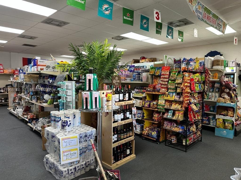 10940 W Flagler st, Miami FL 33174 — 4