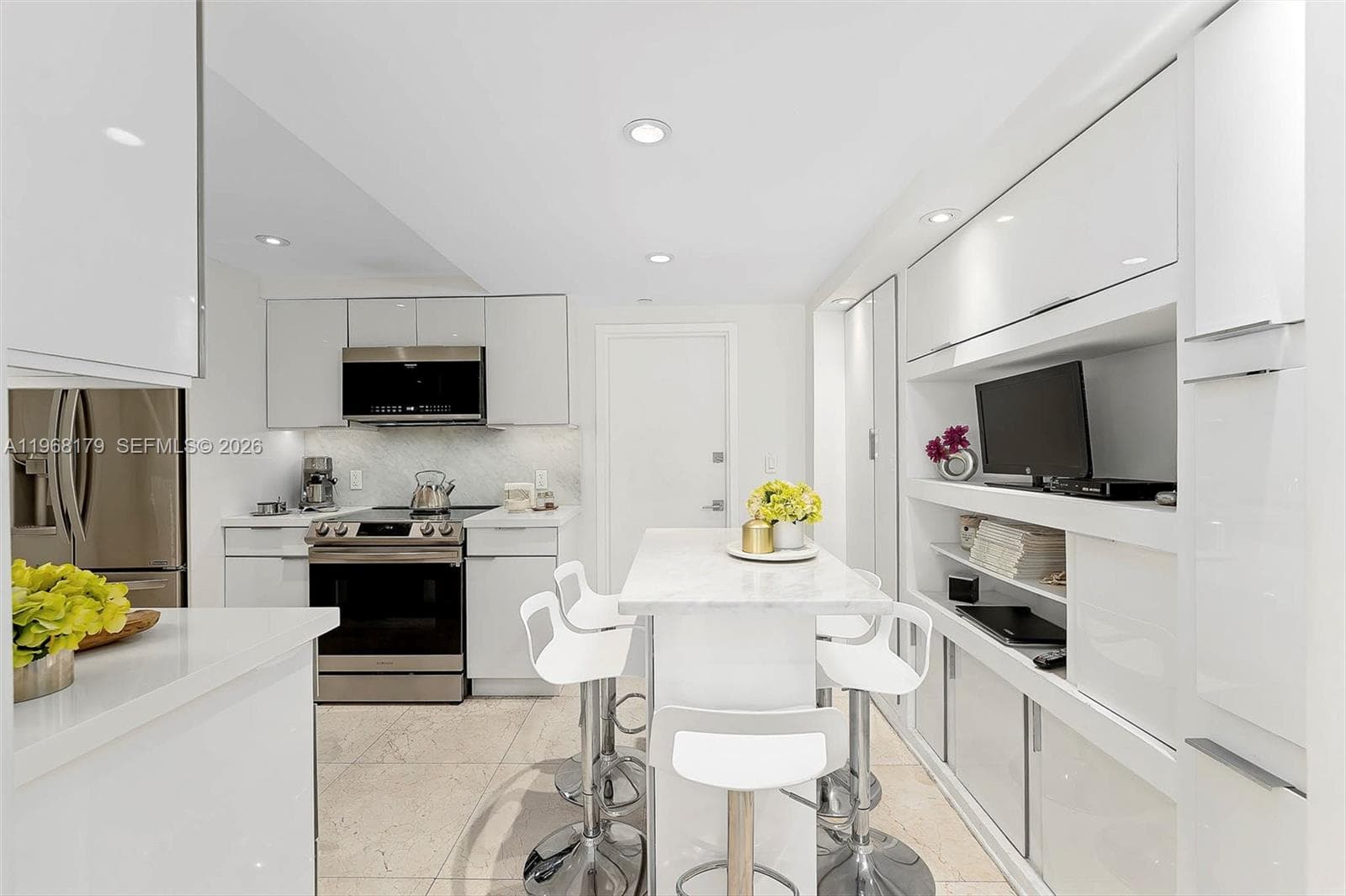 199 Ocean Lane Dr # 311, Key Biscayne FL 33149 — 9