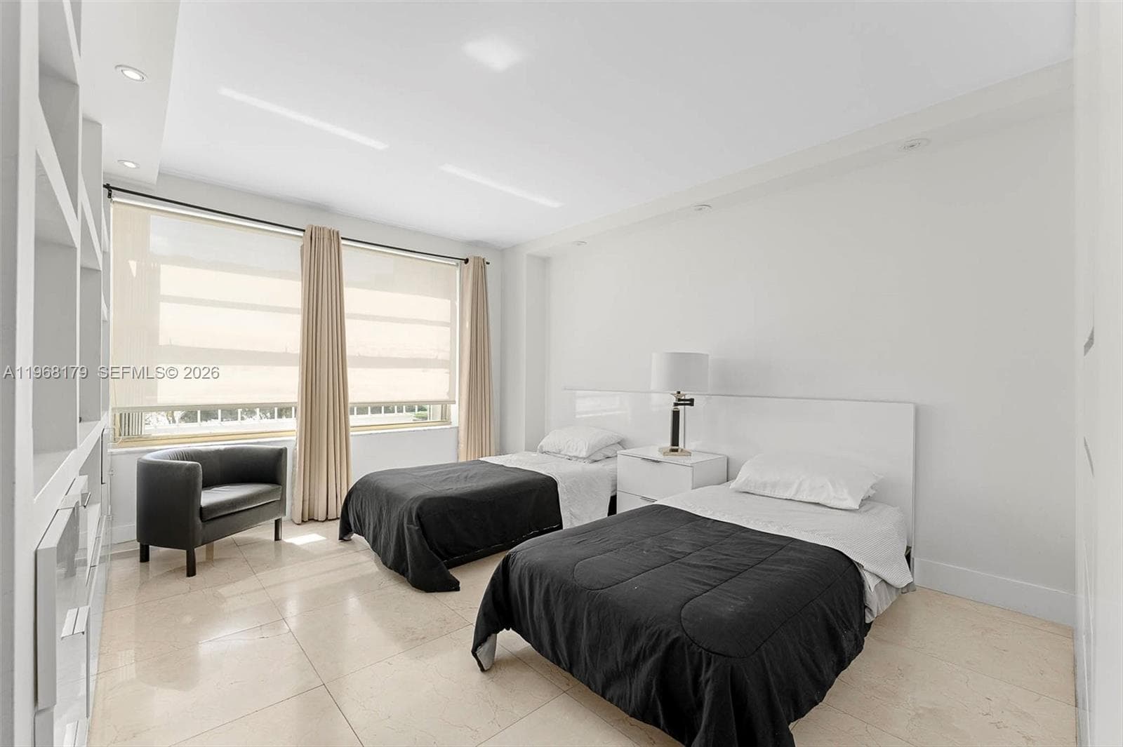 199 Ocean Lane Dr # 311, Key Biscayne FL 33149 — 24