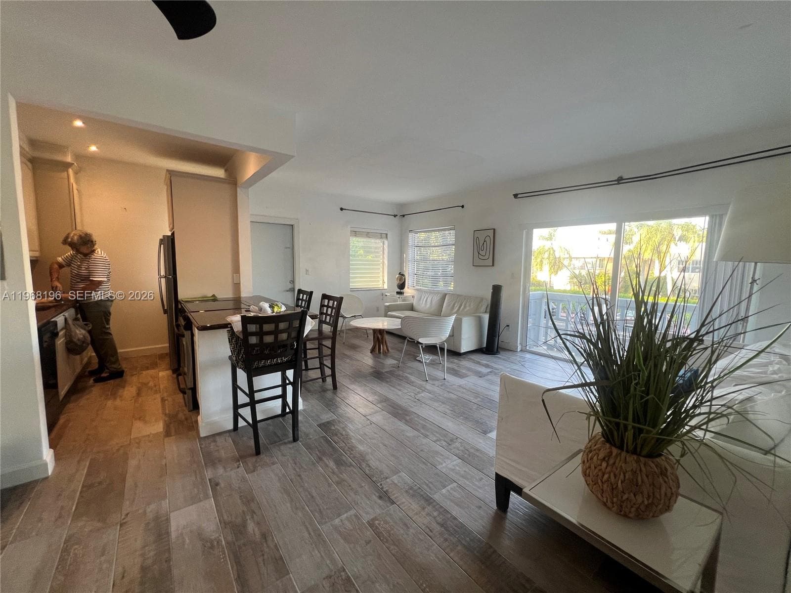 1334 Euclid Ave # 7, Miami Beach FL 33139 — 4