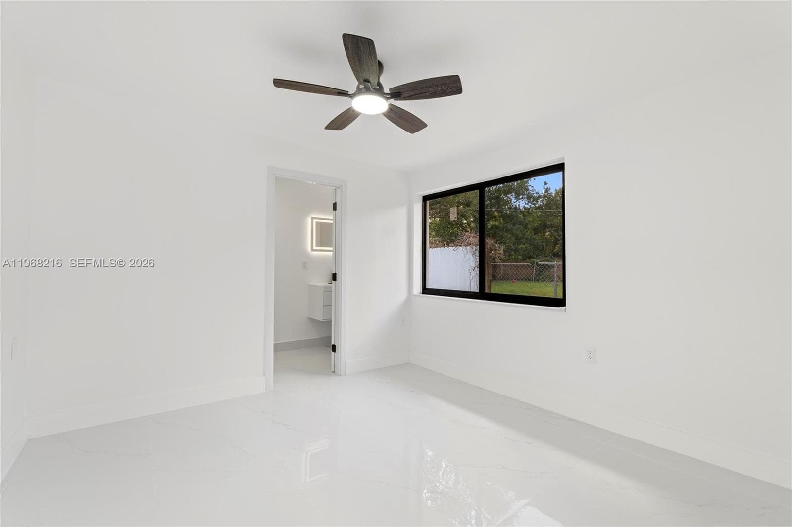 14950 NE 2nd Ave, Miami FL 33161 — 17