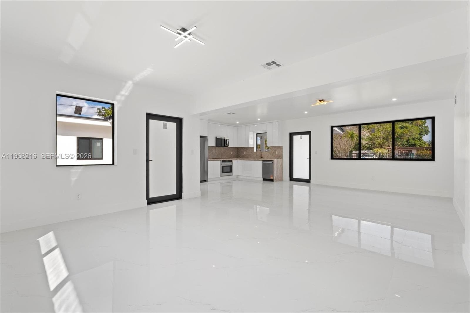 14950 NE 2nd Ave, Miami FL 33161 — 15