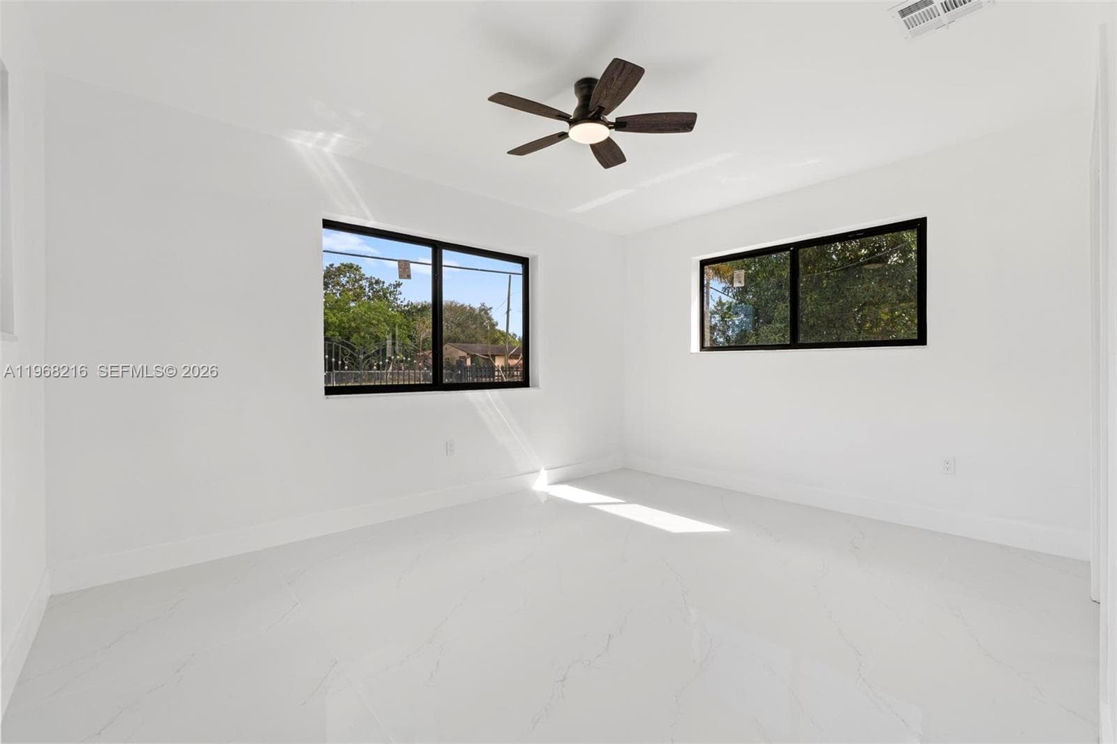 14950 NE 2nd Ave, Miami FL 33161 — 25