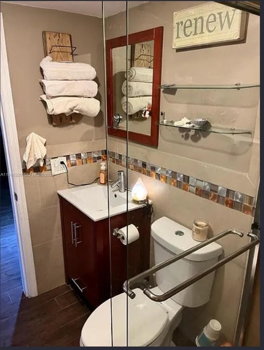 140 NW 14th Ave # 6, Miami FL 33125 — 4