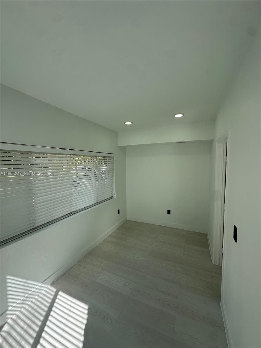109 NW 6th Ave # 5, Miami FL 33128 — 6