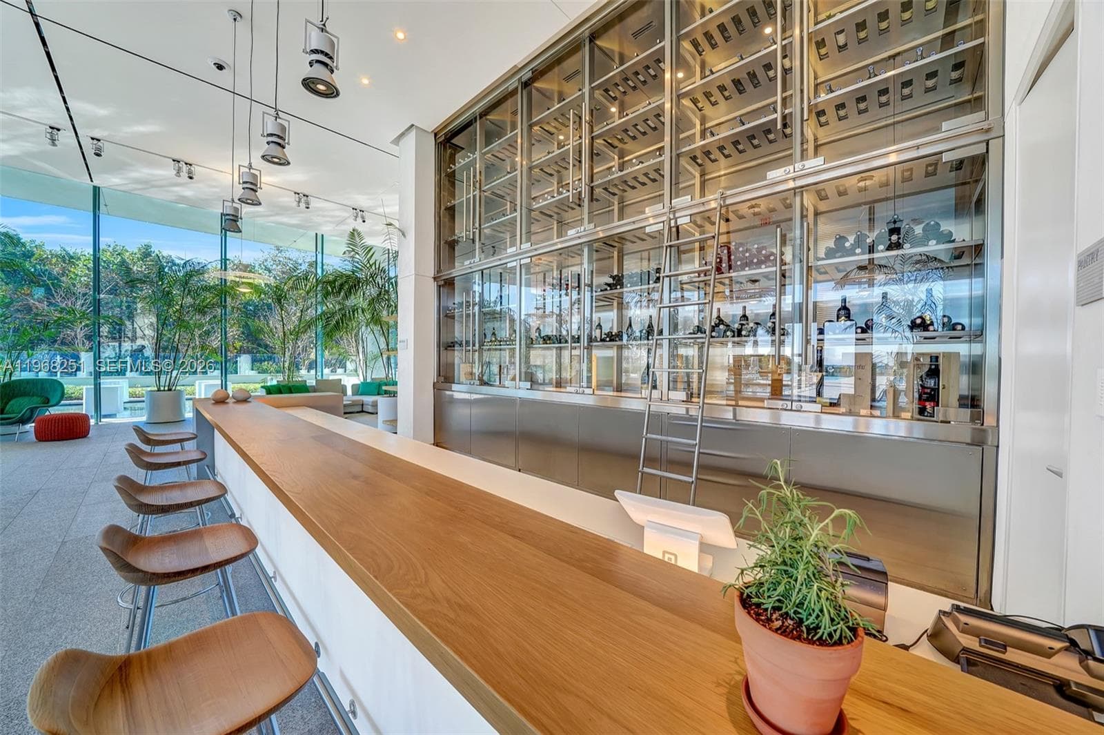 8701 Collins Ave # 606, Miami Beach FL 33154 — 10