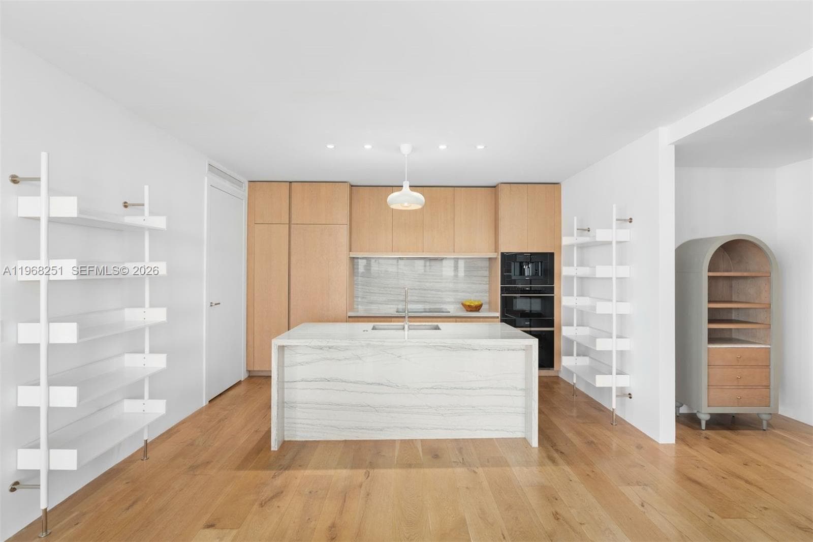 8701 Collins Ave # 606, Miami Beach FL 33154 — 21
