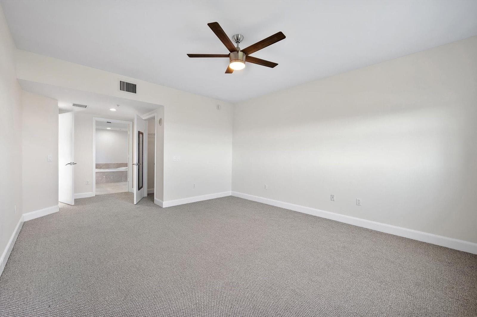 15051 Royal Oaks Lane # 2106, North Miami FL 33181 — 20