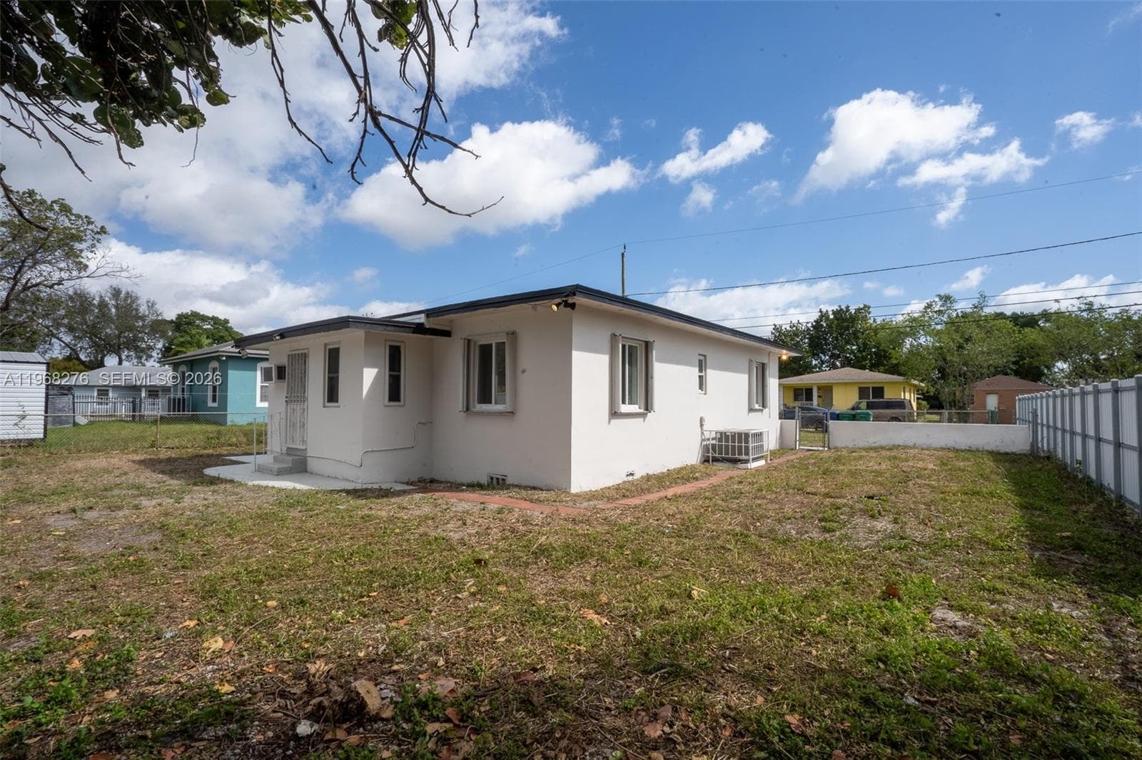 7128 NW 20th Ave, Miami FL 33147 — 23