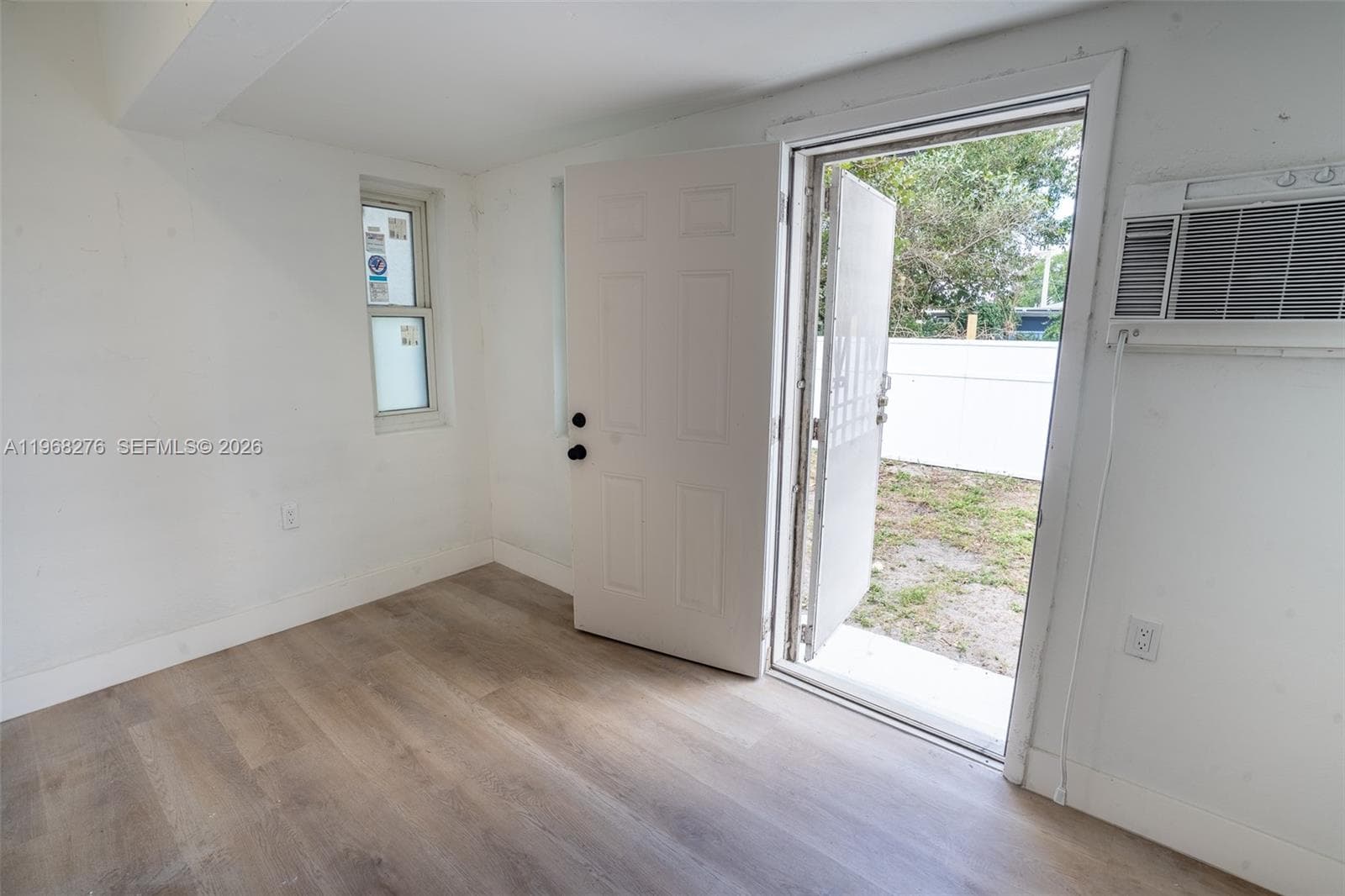 7128 NW 20th Ave, Miami FL 33147 — 27