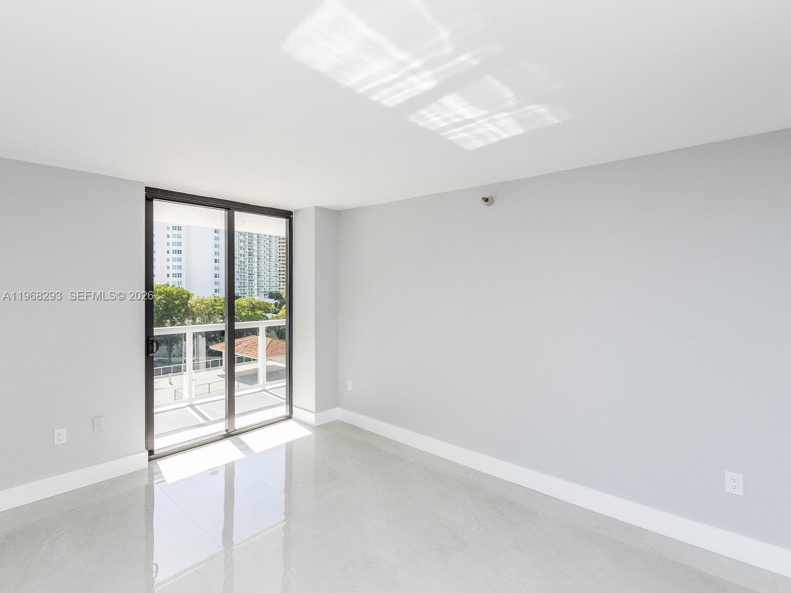 20505 E COUNTRY CLUB DR # 634, Aventura FL 33180 — 24