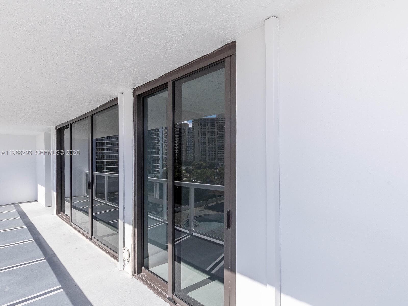 20505 E COUNTRY CLUB DR # 634, Aventura FL 33180 — 38