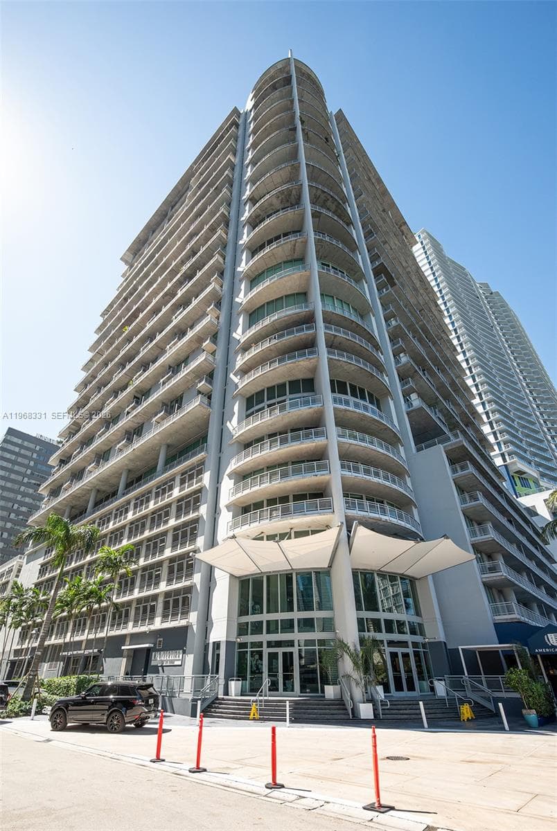 690 SW 1st Ct # 1504, Miami FL 33130 — 20