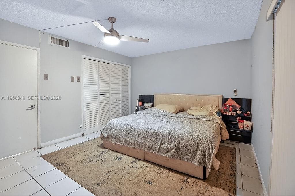 20311 NE 2nd Ave # 15, Miami FL 33179 — 15