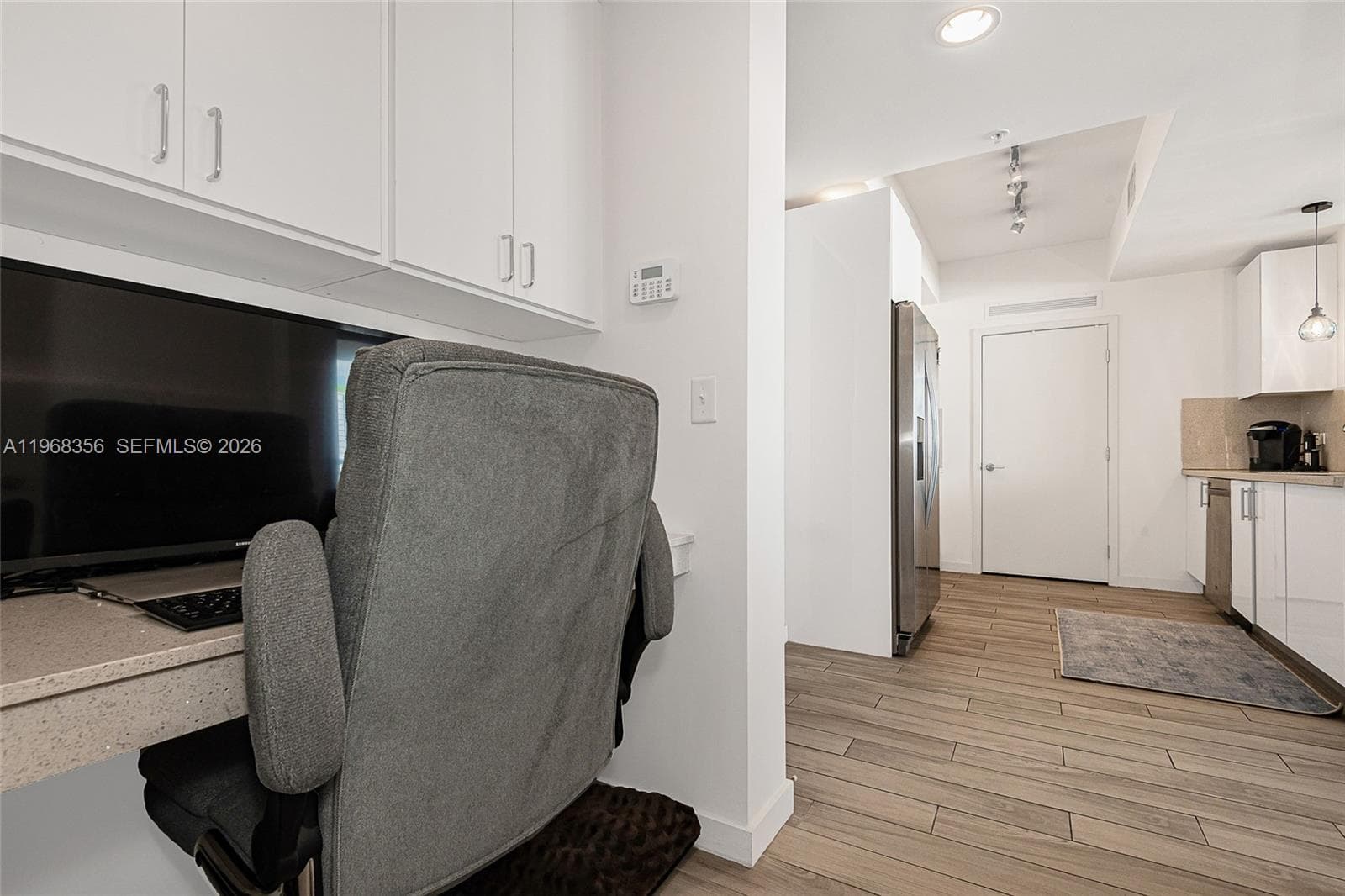 999 SW 1st Ave # 3215, Miami FL 33130 — 14