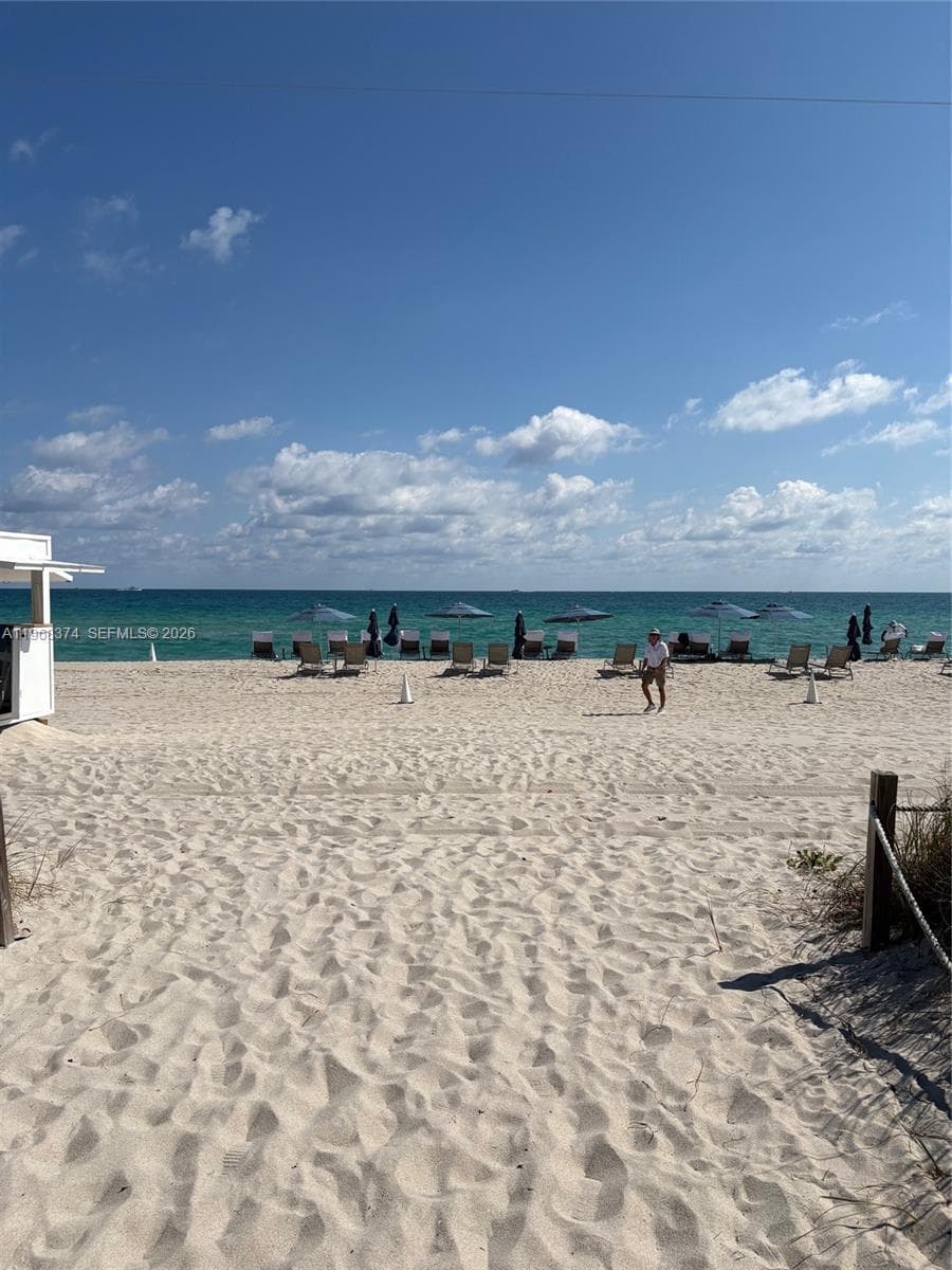 8701 Collins Ave # 803, Miami Beach FL 33154 — 33