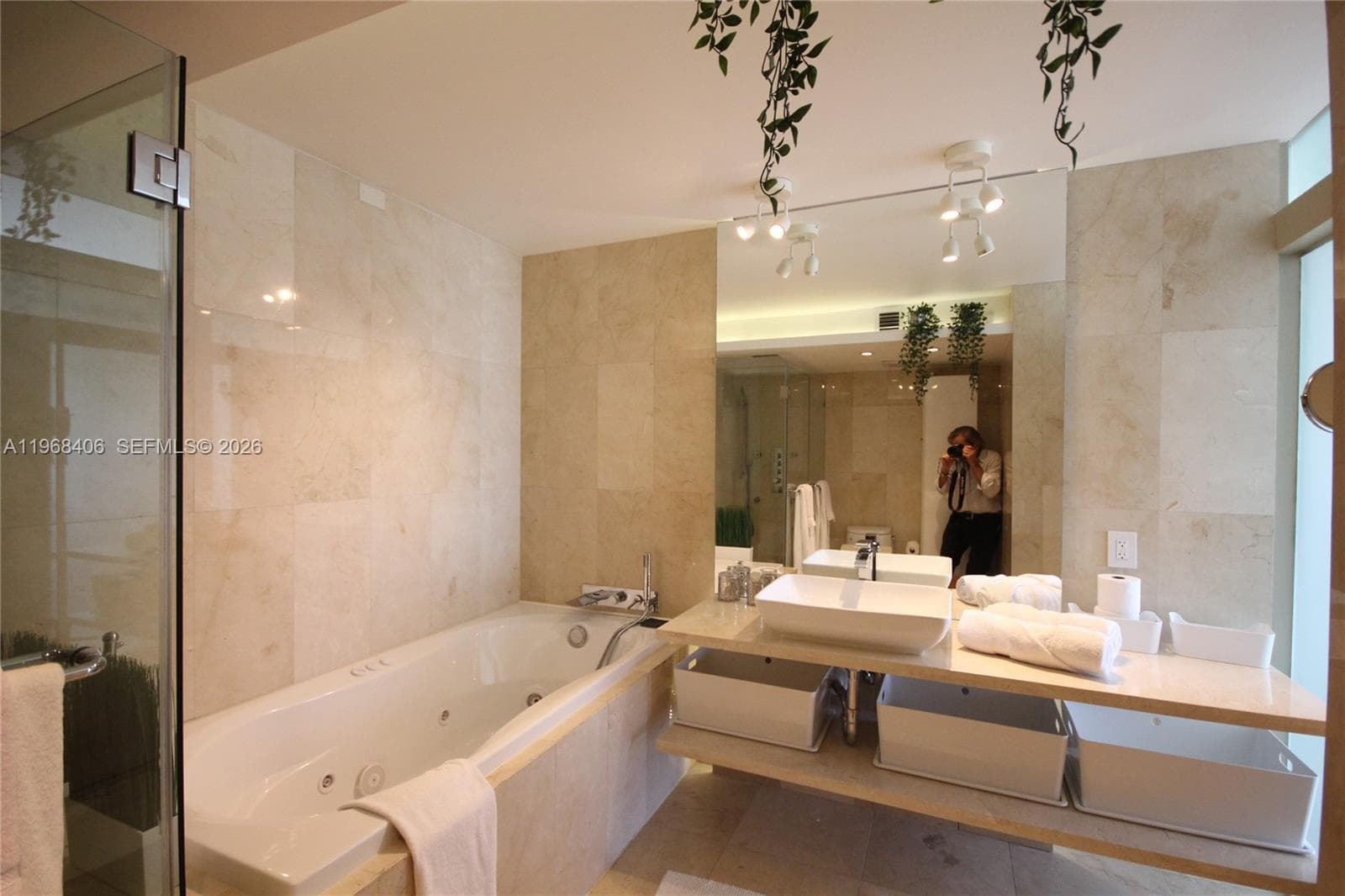 5151 COLLINS AV # 532, Miami Beach FL 33140 — 23