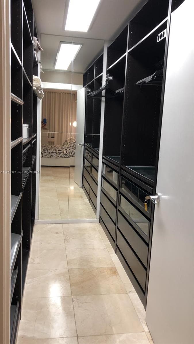 5151 COLLINS AV # 532, Miami Beach FL 33140 — 20