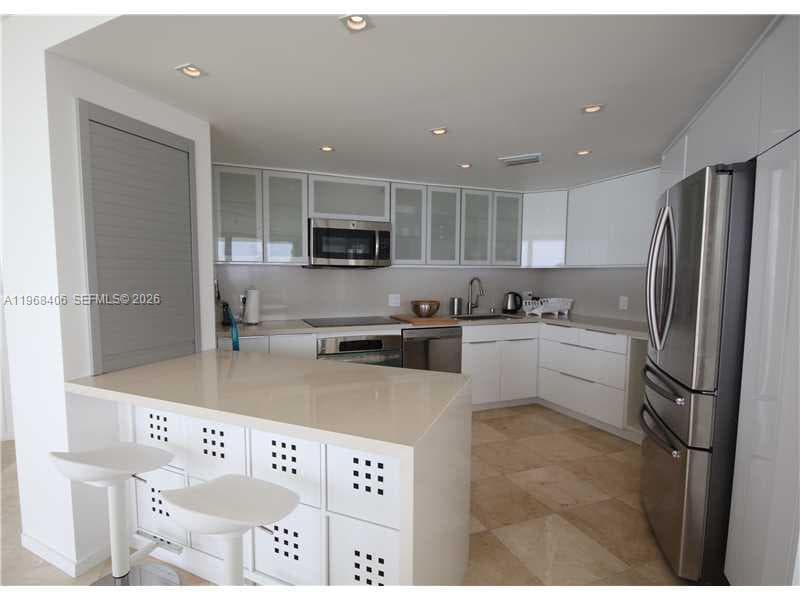 5151 COLLINS AV # 532, Miami Beach FL 33140 — 10