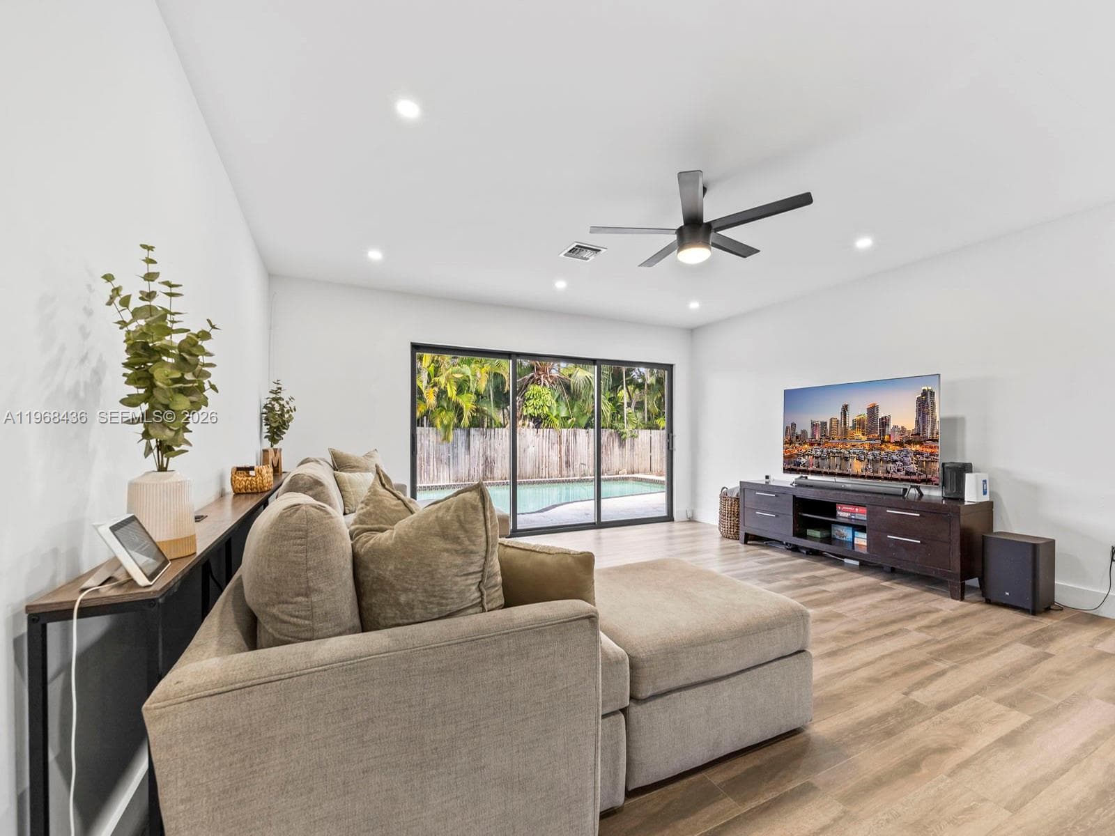 10415 SW 200th St, Cutler Bay FL 33157 — 16