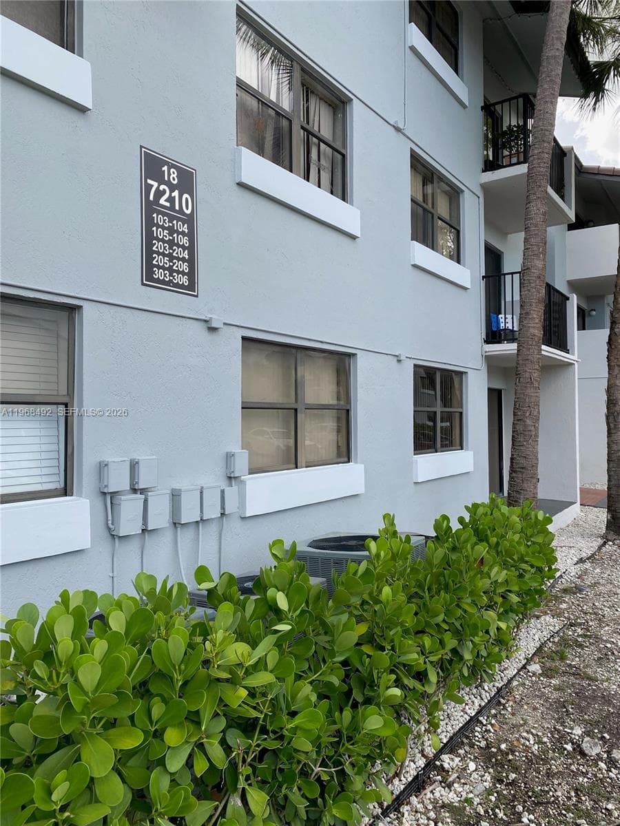 7030 NW 179th St # 205, Hialeah FL 33015 — 7
