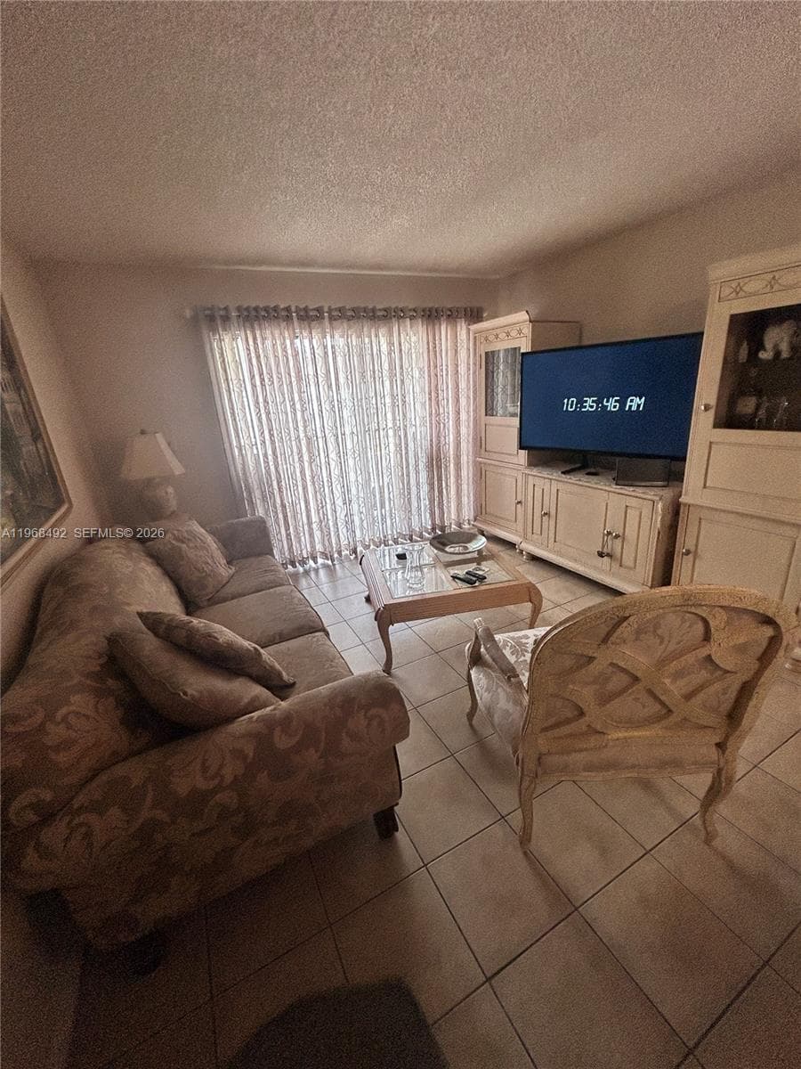 7030 NW 179th St # 205, Hialeah FL 33015 — 19