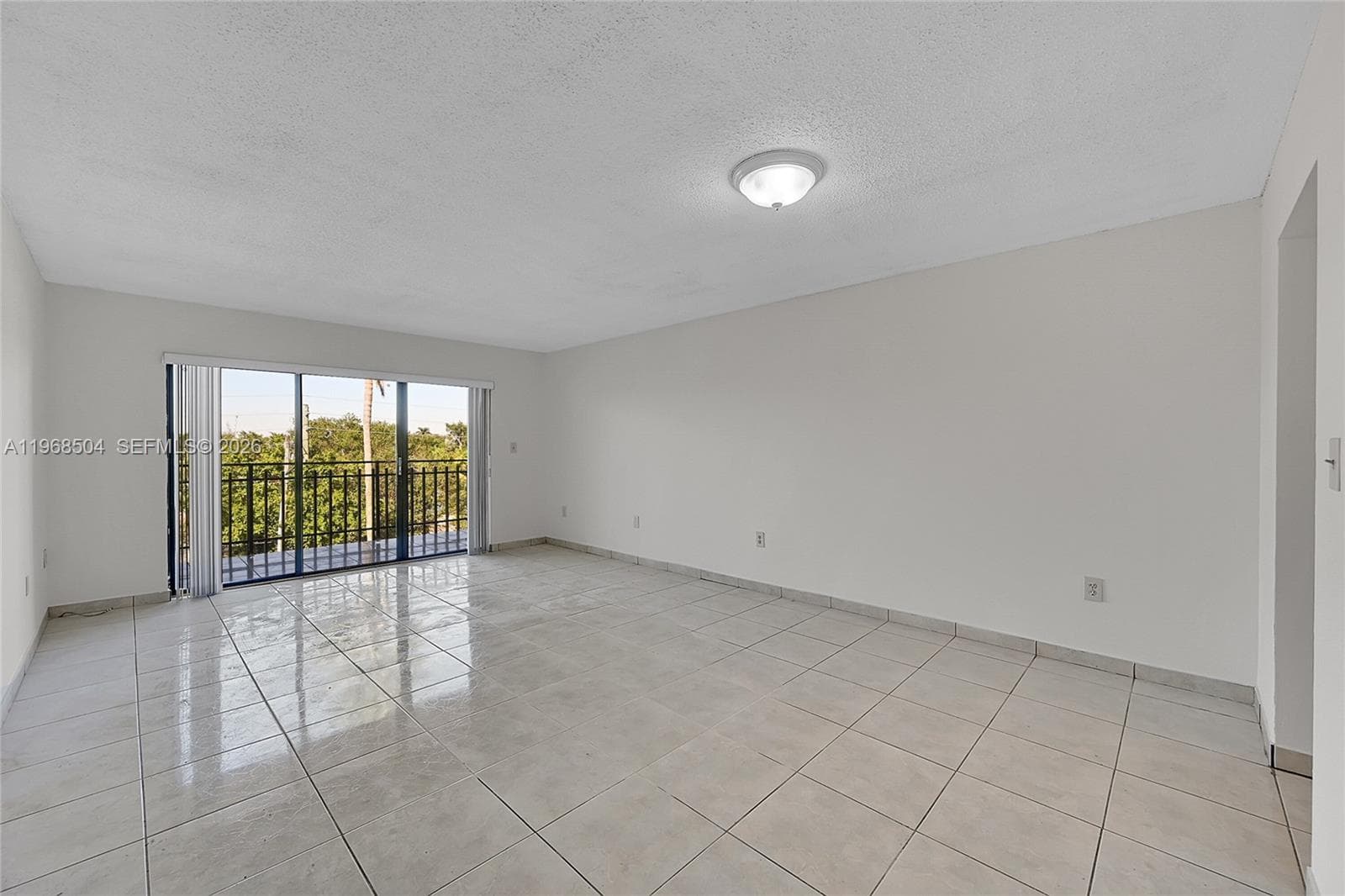650 NE 149th St # 406A, Miami FL 33161 — 4