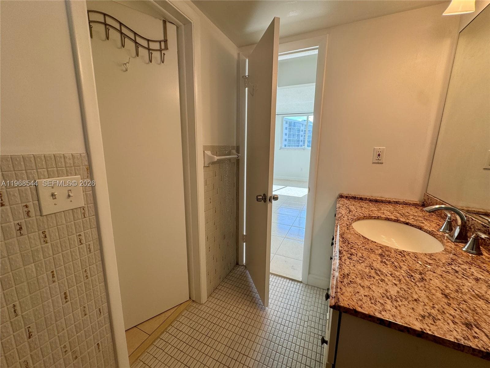 2855 Leonard Dr # H202, Aventura FL 33160 — 27