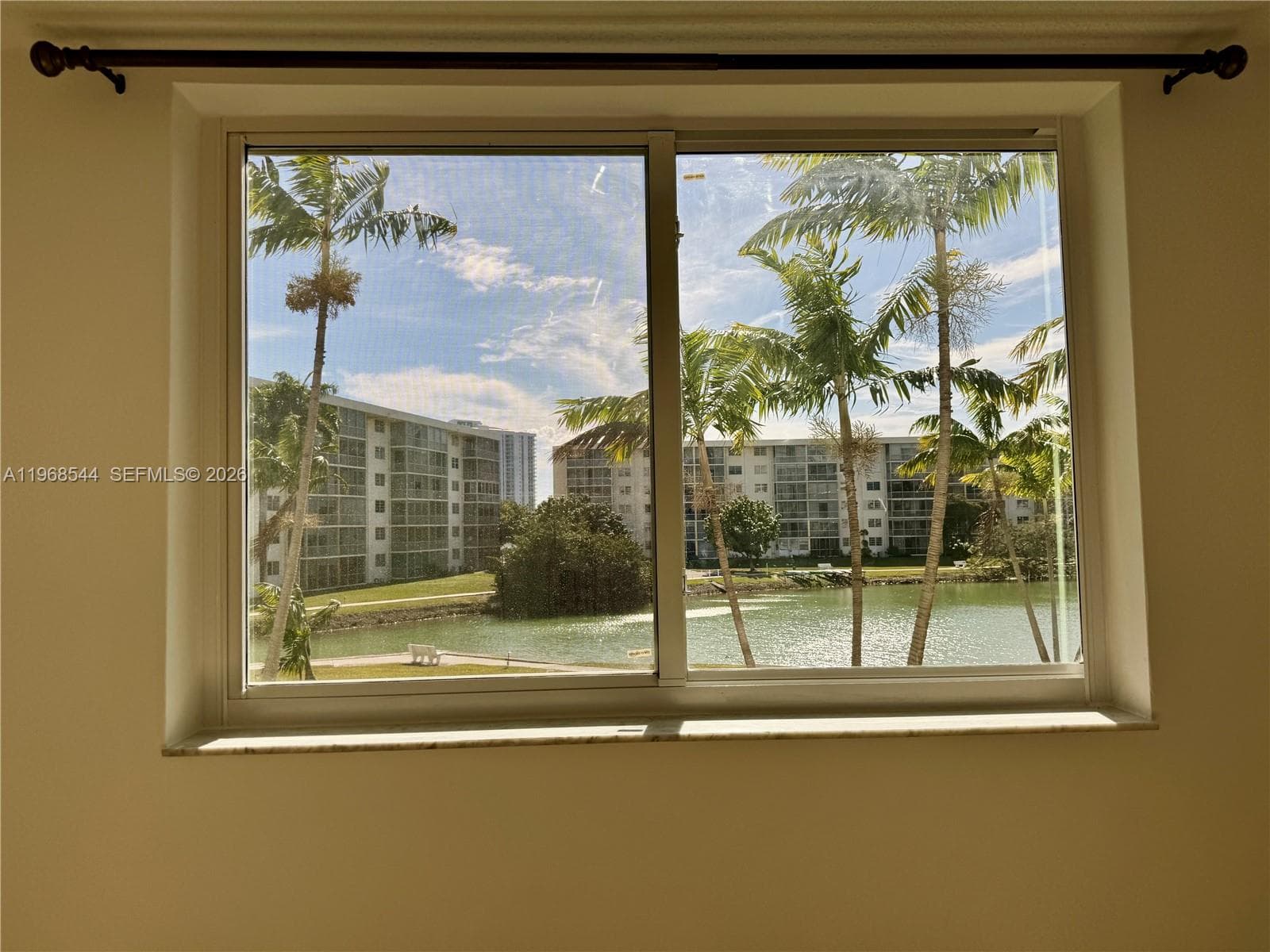 2855 Leonard Dr # H202, Aventura FL 33160 — 25