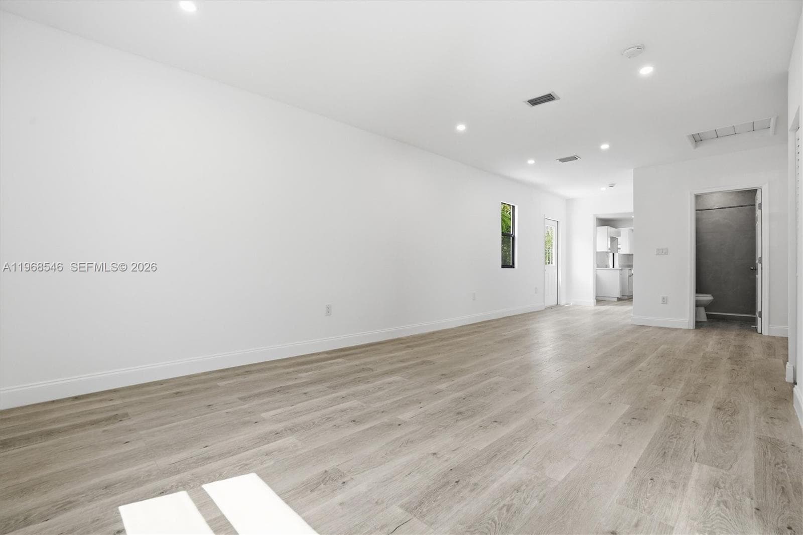 4237 SW 7th St, Miami FL 33134 — 2