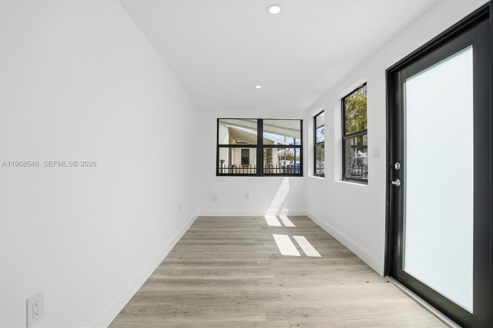 4237 SW 7th St, Miami FL 33134 — 5