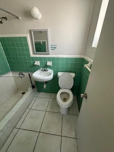 110 W 26th St # 6, Hialeah FL 33010 — 6
