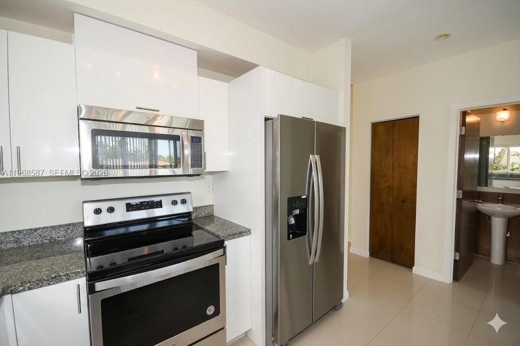 2780 SW 33 AVE, Miami FL 33133 — 32