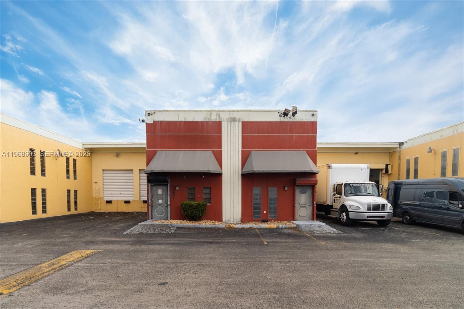 3337 NW 74th Ave # 3337, Miami FL 33122 — 28