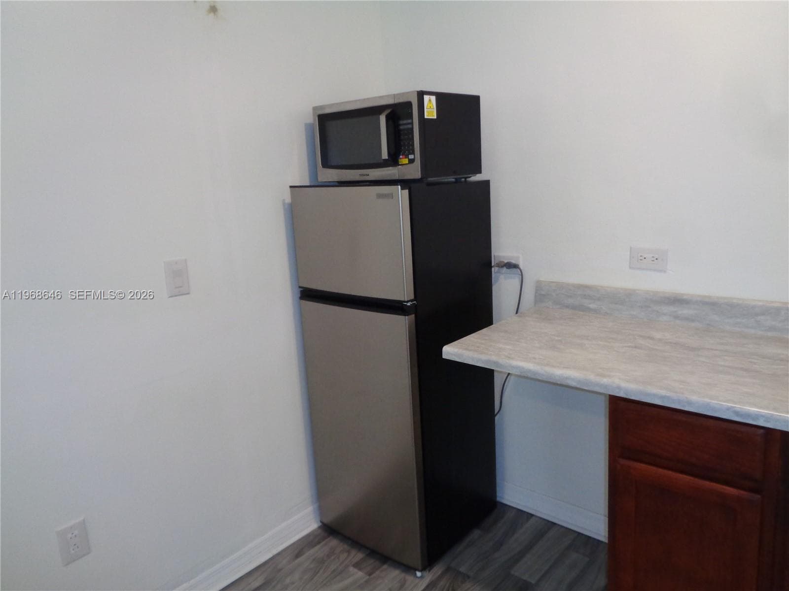 2060 SE 14th St, Homestead FL 33035 — 10