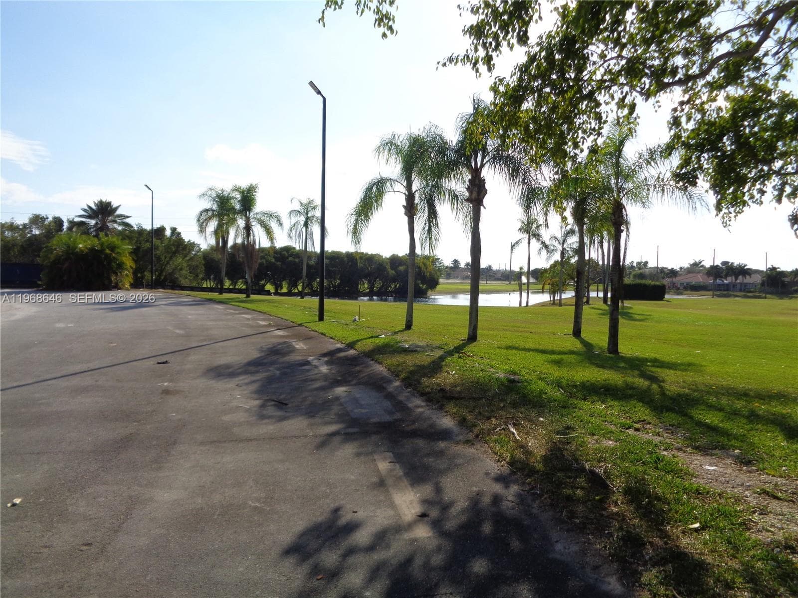 2060 SE 14th St, Homestead FL 33035 — 18