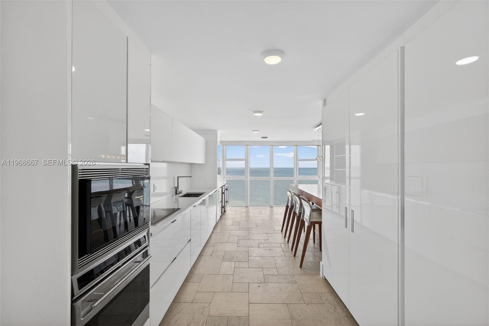 600 Grapetree Dr, Key Biscayne FL 33149 — 13