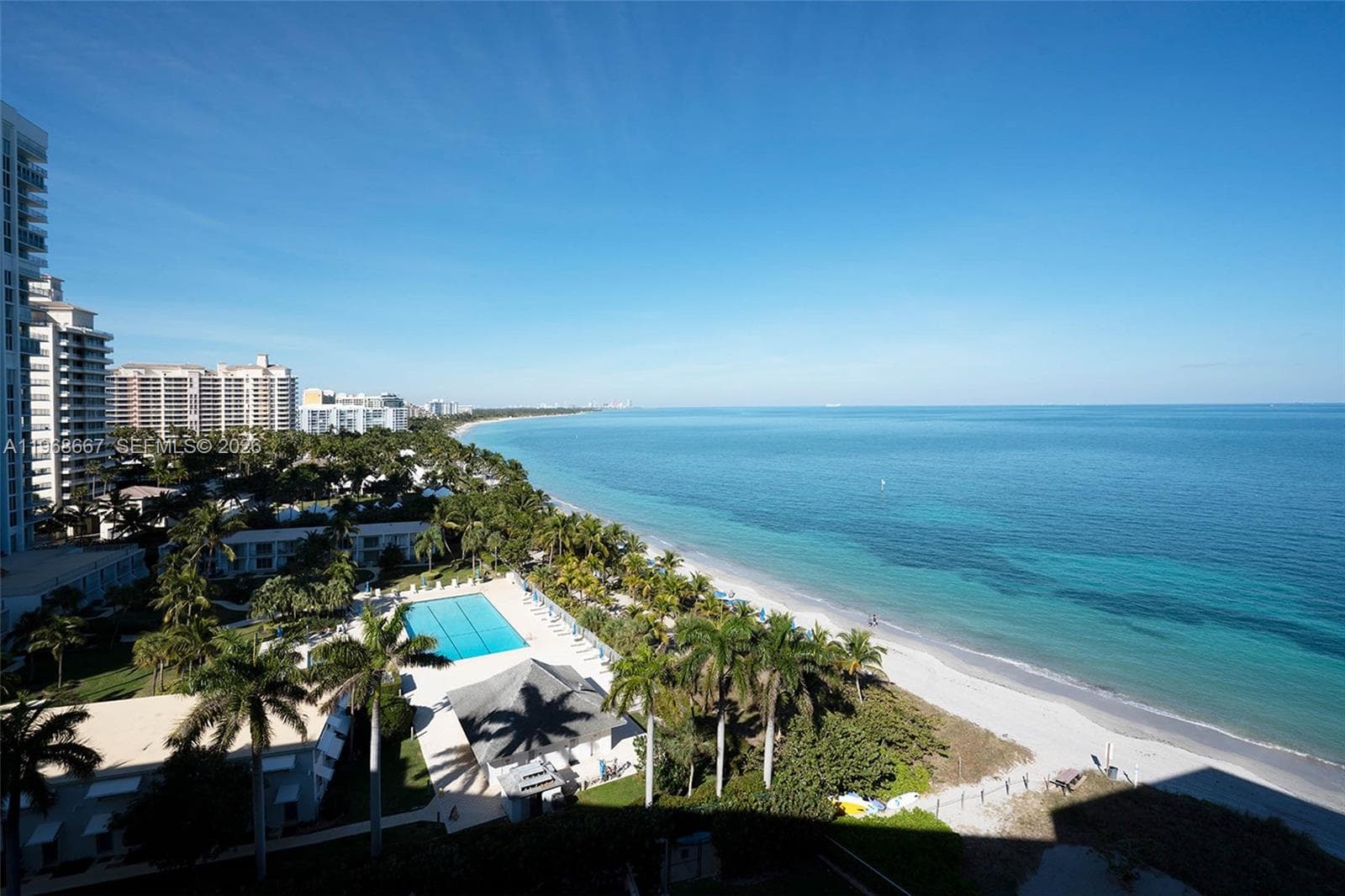 600 Grapetree Dr, Key Biscayne FL 33149 — 1