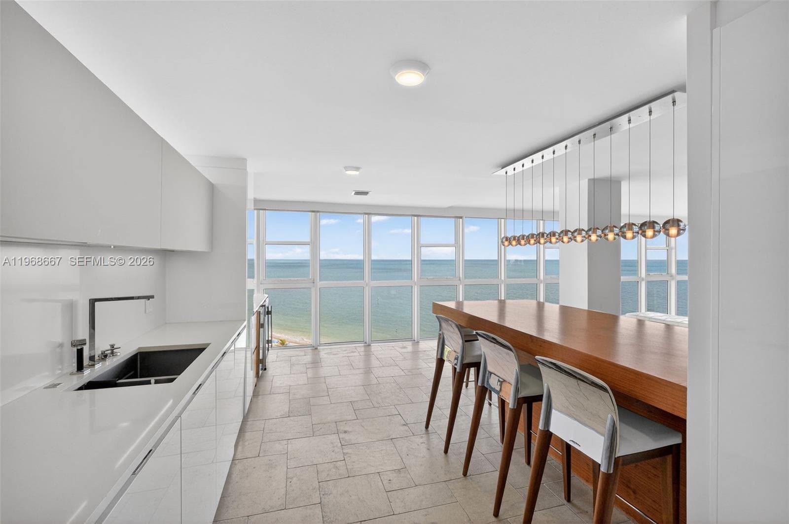 600 Grapetree Dr, Key Biscayne FL 33149 — 15